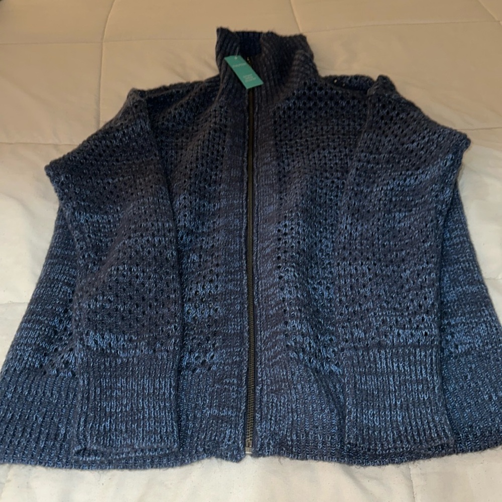 NWT Maurice’s zip up cardigan/sweater. Small.